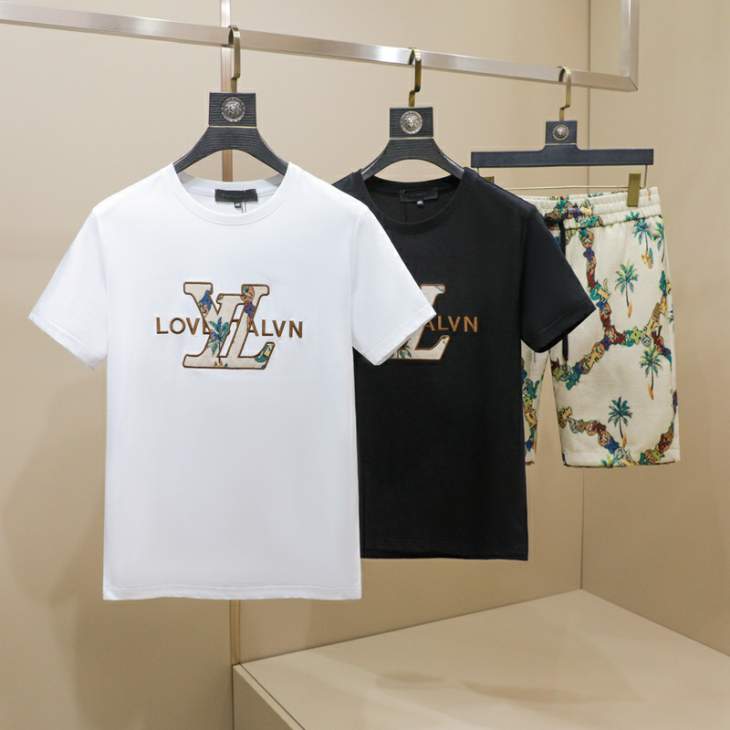 Picture of LV Shirt Pant Suits _SKULVM-4XL12yr42323462